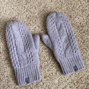 Gray knit north face mittens